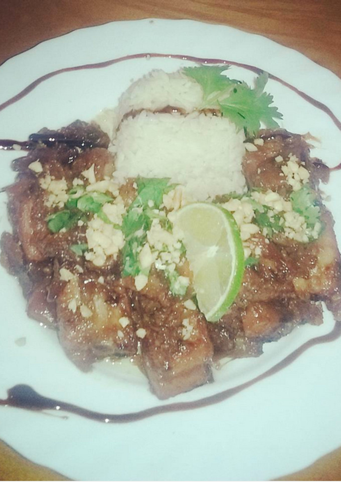 Una foto de Costillas "fusión" en salsa de soja y puerro 