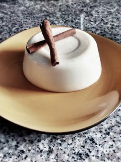 Una foto de Gelatina de leche condensada...