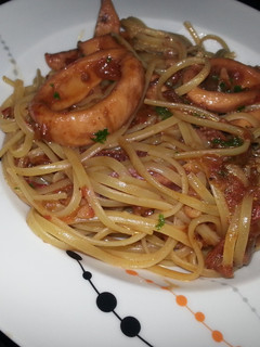 Una foto de Linguini con calamares/Pasta con calamares