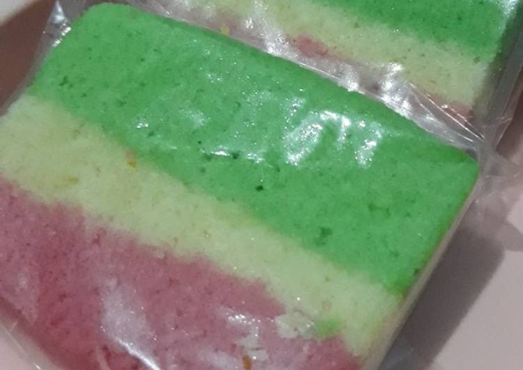 Resep Bolu lapis kukus 3 warna yang Lezat