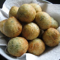 A picture of Savoury ‘Aonori’ Doughnuts.