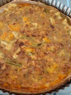 Una foto de Tarta de pollo con verduras con masa integral