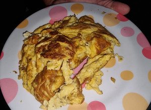 Una foto de Huevos revueltos condimentados!😋🤤