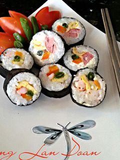 Hình của món kimbap phomai .