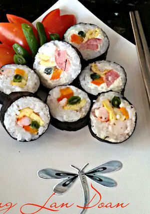 Hình của món kimbap phomai .