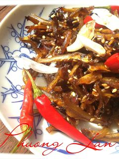 Hình của món Cá cơm khô rim mật ong.