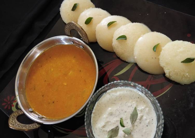 Simple Way to Prepare Homemade Sooji idli with sambhar and chutney