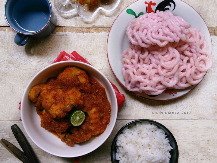 Langkah Mudah untuk Membuat Ayam masak bumbu merah Menu Enak