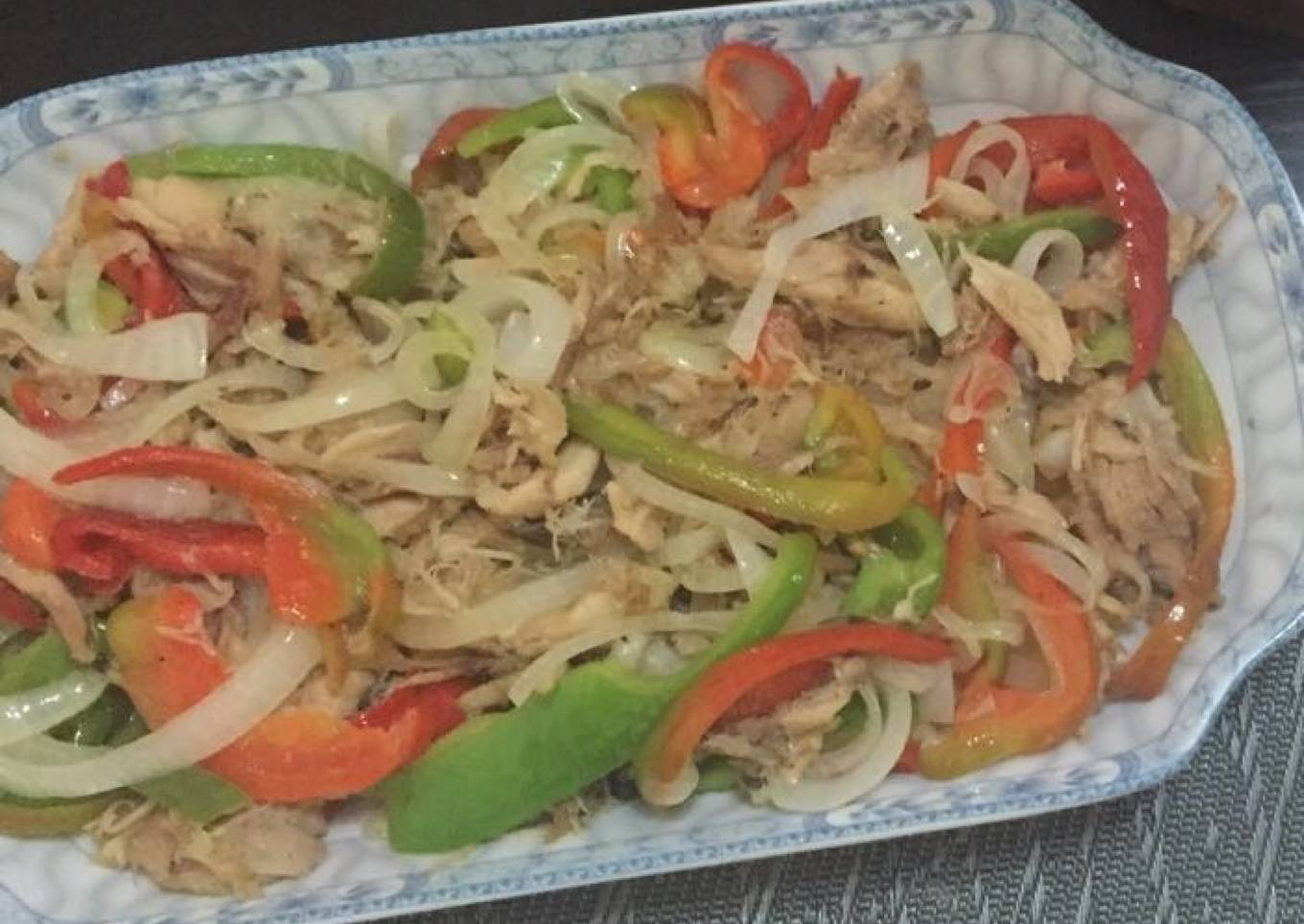 Pollo con pimientos 
