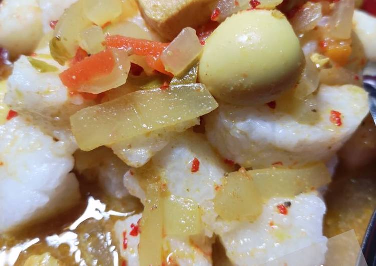 Cara Gampang Membuat Lontong sayur oishii ala amellia yang Wajib Dicoba