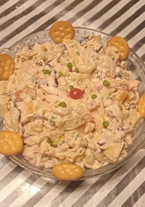 A picture of Pizza Hut style Salad.