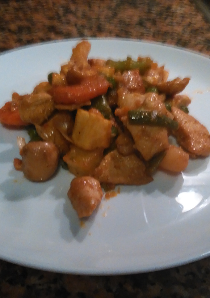 Una foto de Menestra con taquitos de pollo
