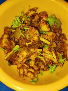கார்லிக் ப்ரான் மசாலா(garlic prawn masala recipe in tamil) செய்முறை முக்கிய புகைப்படம்