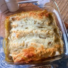 A picture of Easy Green Chili Chicken Enchiladas with Black Beans.