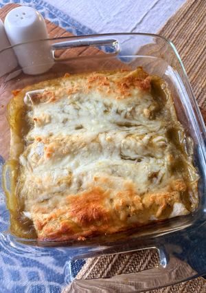 A picture of Easy Green Chili Chicken Enchiladas with Black Beans.