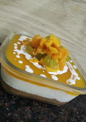 A picture of Mango cheese cake.