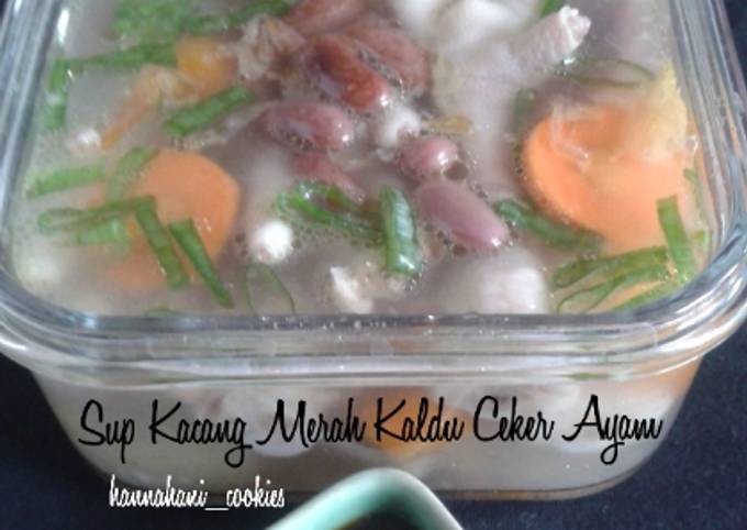 Sop Kacang Merah Kaldu Ceker Ayam