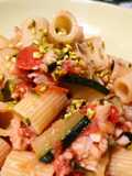 Mezzi rigatoni con ragù di scorfano rosso