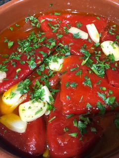 Una foto de Pimientos del piquillo confitados