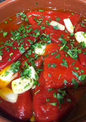 Una foto de Pimientos del piquillo confitados
