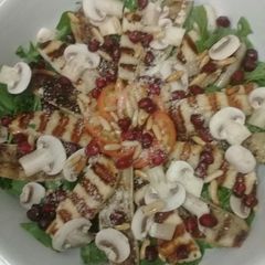 A picture of Rocket/arugula salata.