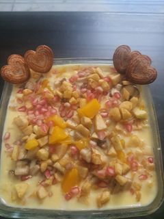 कस्टर्ड पुडिंग (custard pudding recipe in Hindi) रेसिपी मुख्य फोटो