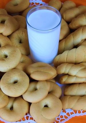 A picture of Classic Vanilla Kooloorakia.