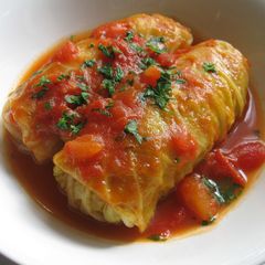 A picture of Super Easy Sausage Cabbage Rolls.