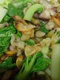Cải xoăn xào hải sản