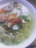 mie kuah pedas toping baso 