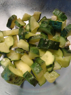 A picture of Pickle Cucumbers.