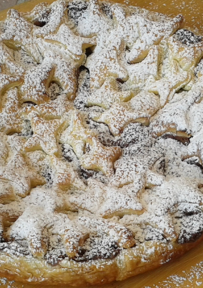 Una foto de Torta estrellitas de hojaldre