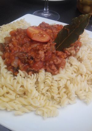 Una foto de Pasta a la boloñesa a mi estilo