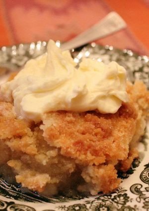 Una foto de Apple crumble con helado