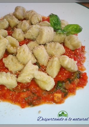 Una foto de Ñoquis de batata con salsa de tomates (sin gluten)