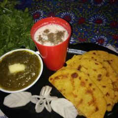 Sarso ka saag makki ki roti(winter special) A picture of Sarso ka saag makki ki roti(winter special).