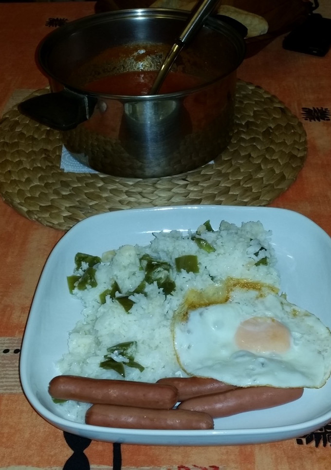 Una foto de Arroz blanco con pimiento verde
