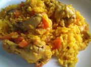 Una foto de arroz amarillo