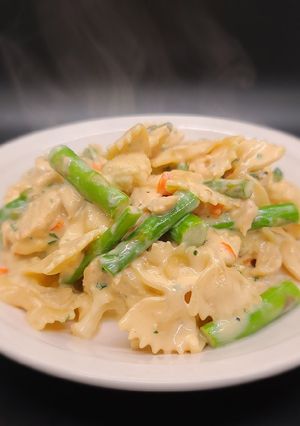 A picture of Creamy Garlic Pasta.