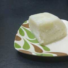 รูปของ Apem Nasi (Steam Rice Cake)