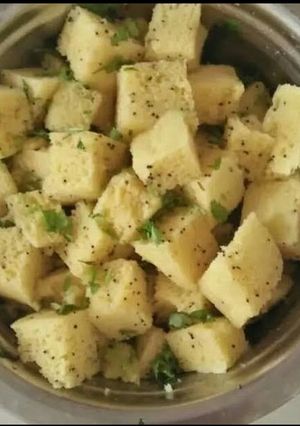 વાટી દાળ ના ખમણ (Vati Dal Khaman Recipe In Gujarati) રેસીપી મુખ્ય ફોટો