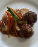 Albóndigas en salsa agridulce.