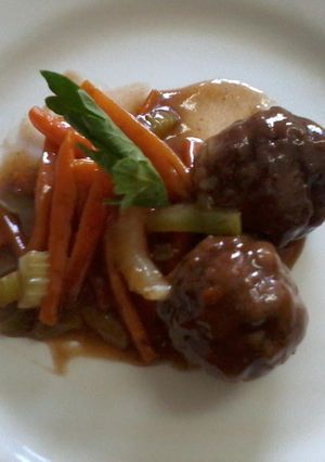 Una foto de Albóndigas en salsa agridulce.