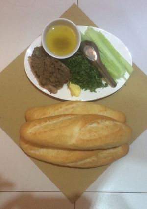 Hình của món Bánh mì pate.