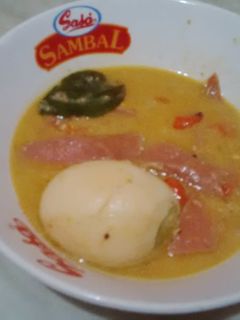Foto resep Gulai TelSis (telor & sosis)