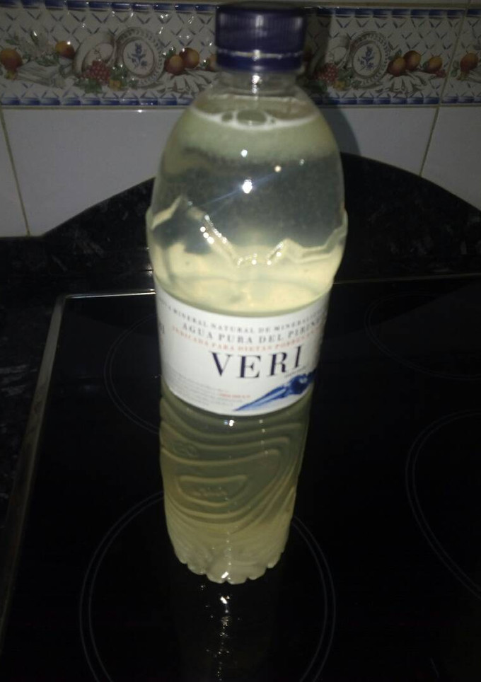 Una foto de Agua alcalinizada para mejorar la salud