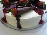 Bolo Branco com Geleia de Frutos Vermelhos