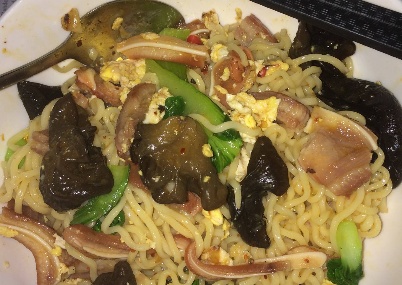 (bukan) indomie biasa