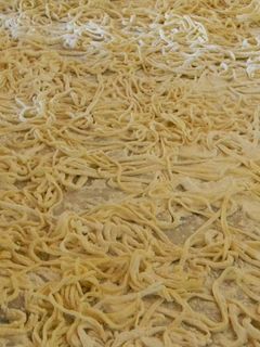 Una foto de Tallarines caseros al huevo