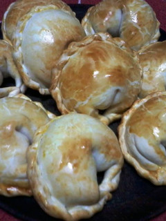 Una foto de Empanadas de jamón y queso